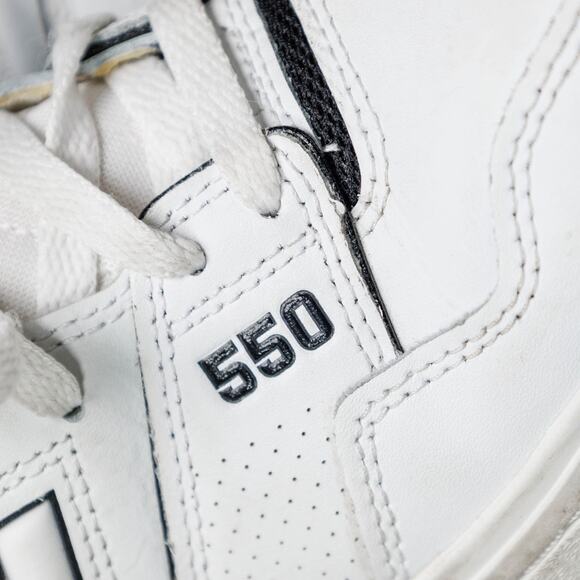 New Balance 550 White Black Leather Oreo Retro Sneakers Mens Size 8 Womens 9.5